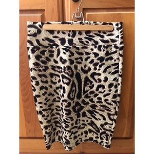 LulaRoe Cassie Skirt
